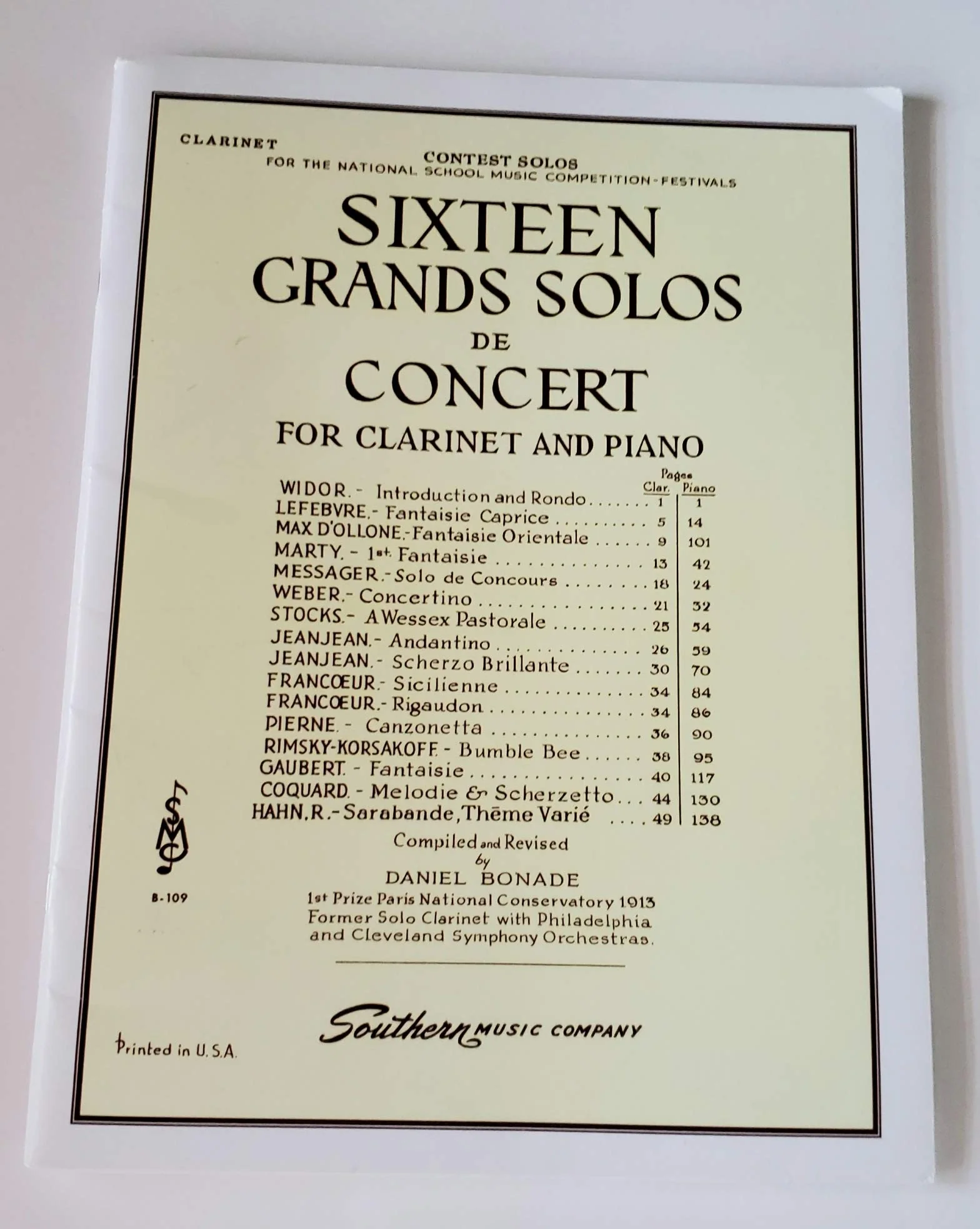Sixteen Grands Solos de Concert | Clarinet with Piano Sheet Music Book for Advanced Level Students and Teachers | Concert Repertoire Collection Selected and Edited by Daniel Bonade